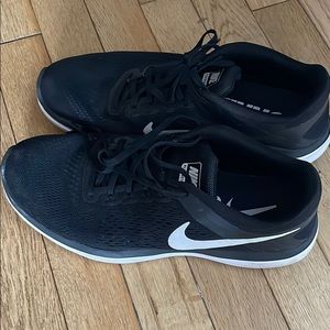 black nike running sneakers